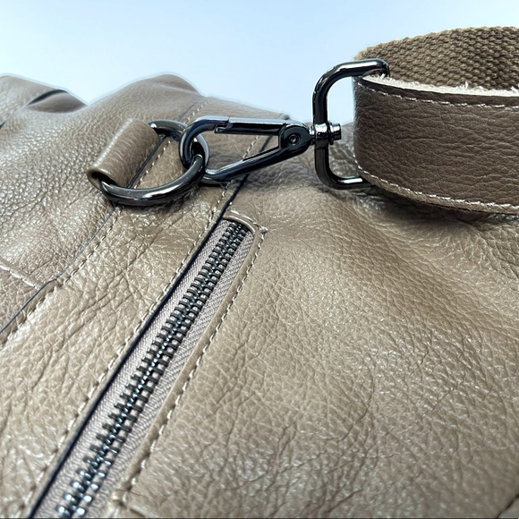 La Poet Soft Leather Convertible Backpack Capsule Core Travel Summer Vacation main image 11
